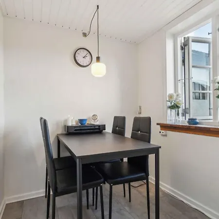 Ferienhaus Lovely Near