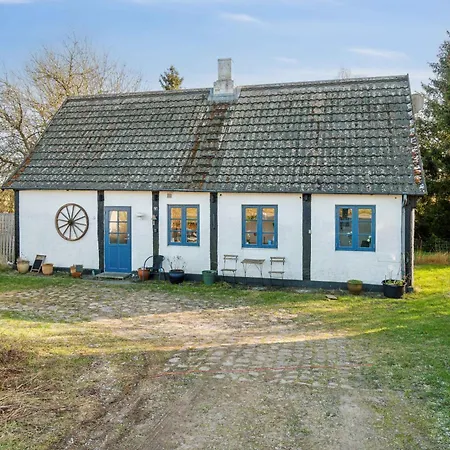 Holiday home Lovely Near *